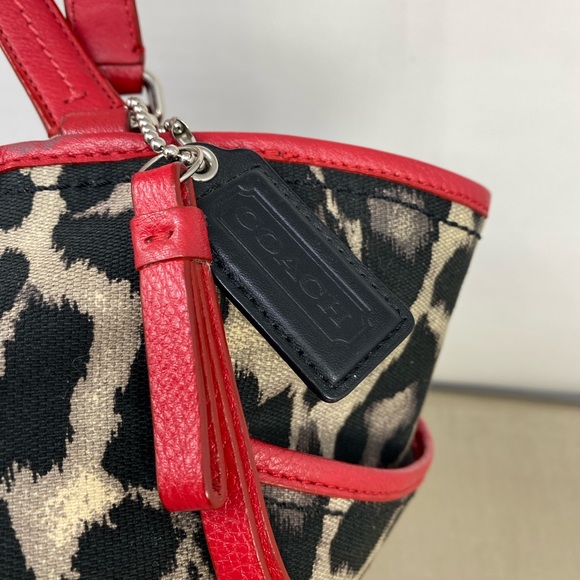 COACH VINTAGE LEOPARD PRINT TOTE WITH RED LEATHER TRIM - Picture 7 of 15